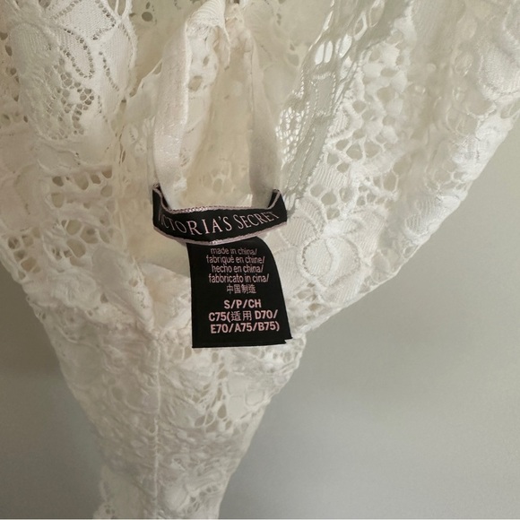 Victoria's Secret White Plunge Neck Teddy One Piece Chemise with Floral Lace - S - Picture 2 of 6